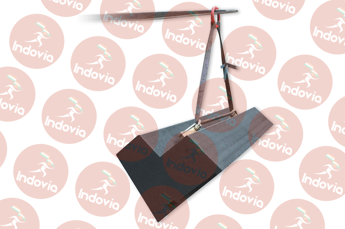 Rubber edge beam showing drainage channels